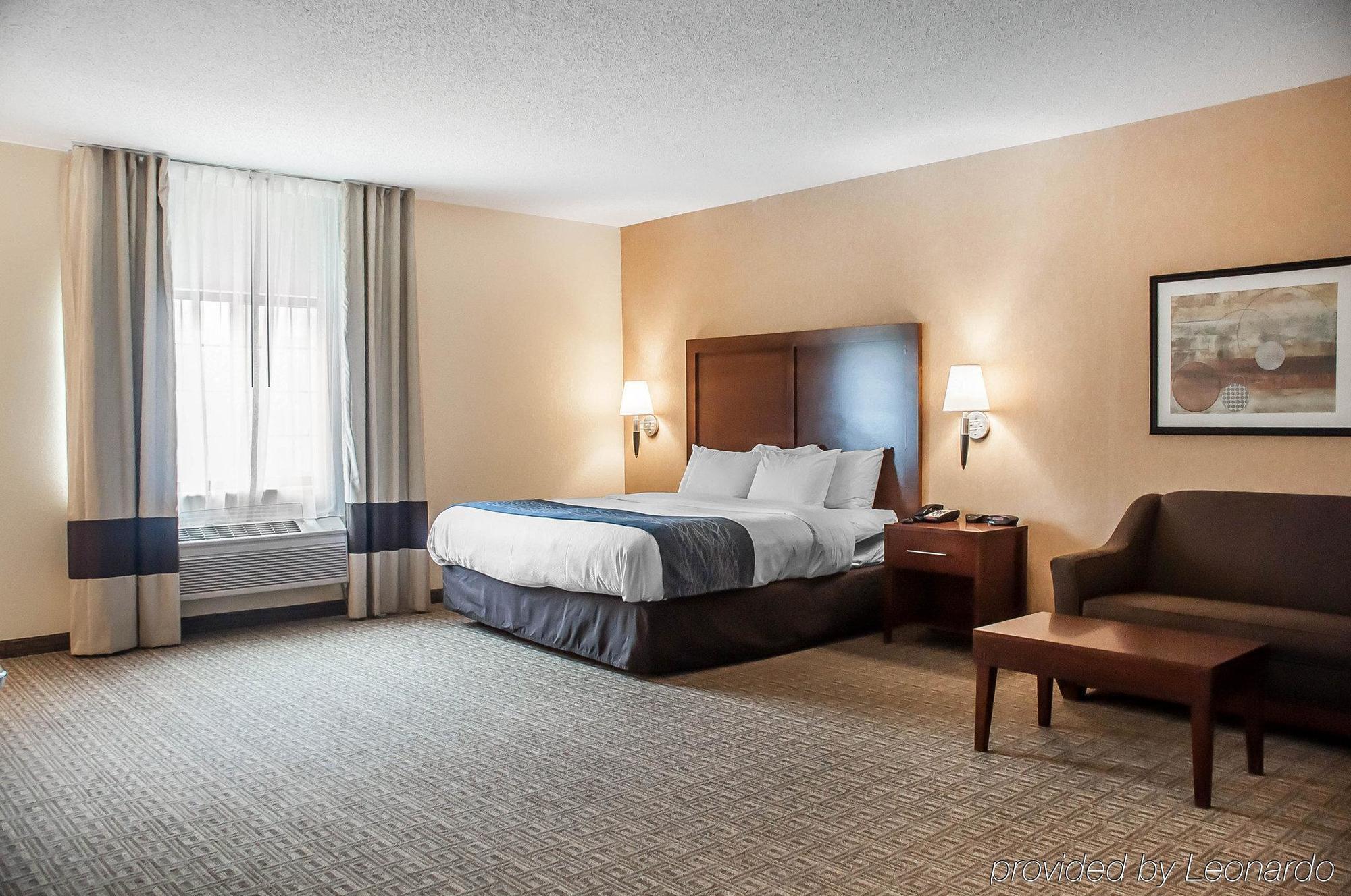 Comfort Inn & Suites Hamburg Bagian luar foto