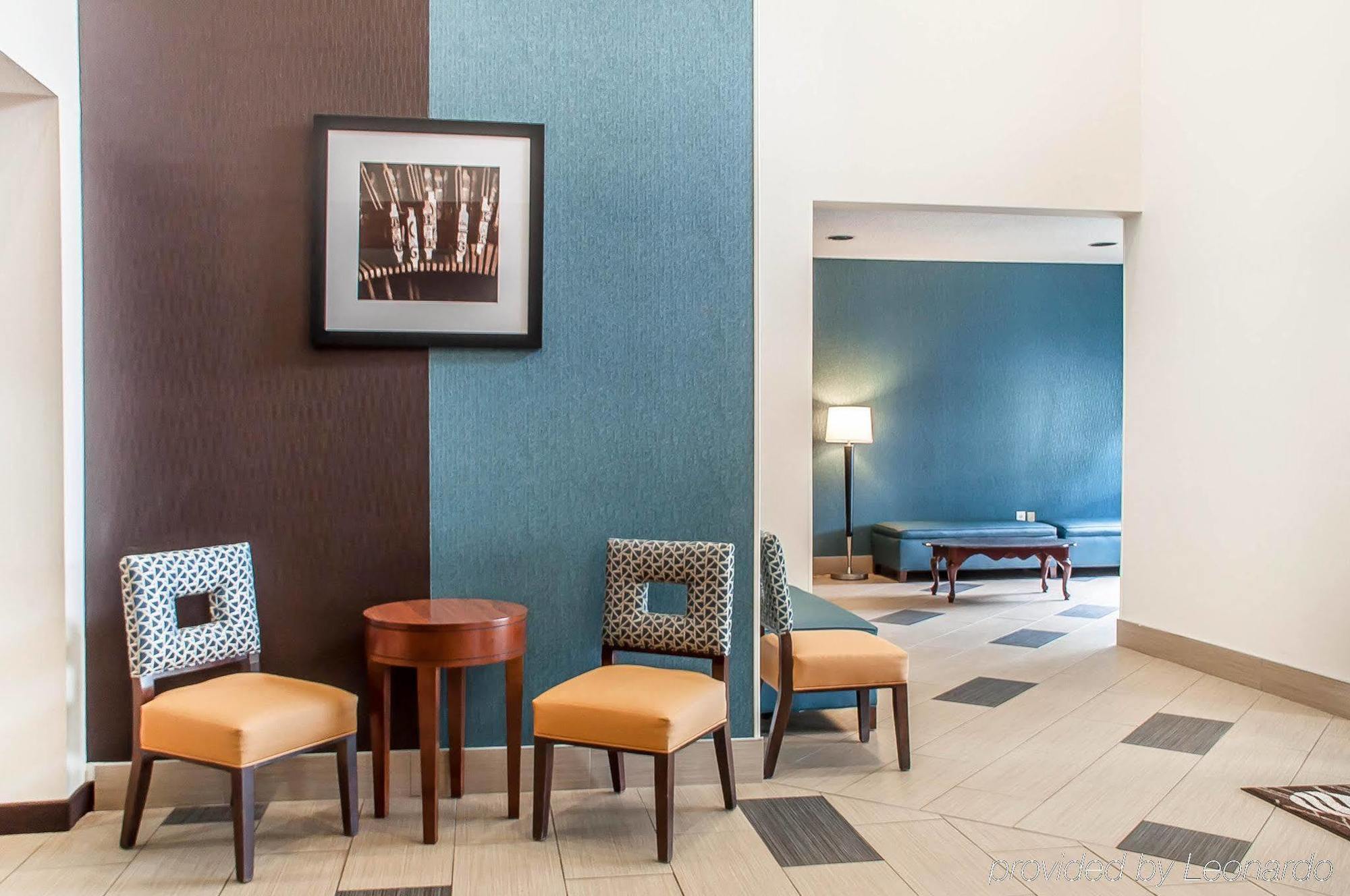Comfort Inn & Suites Hamburg Bagian luar foto